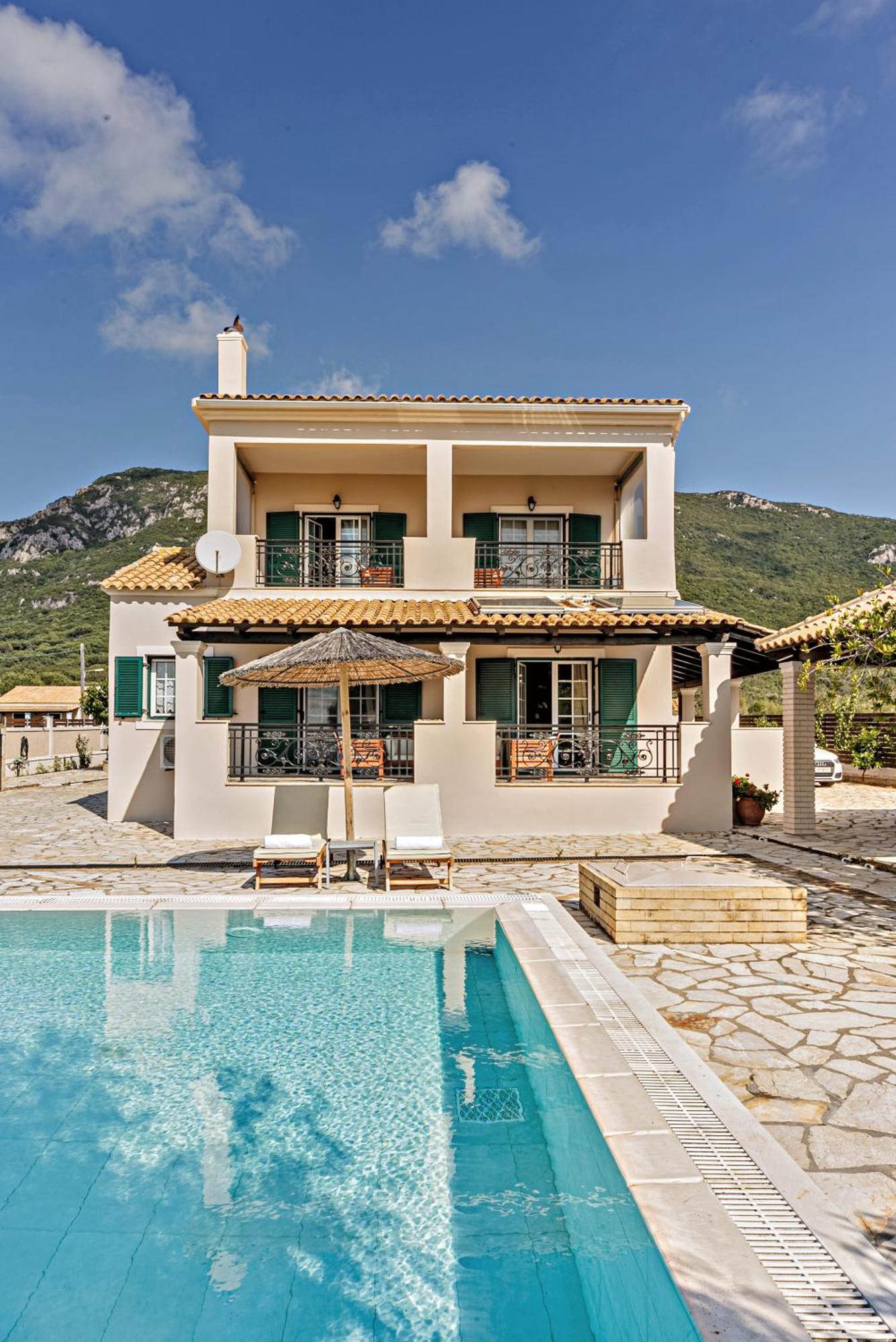 Skidi Beach House Agios Matthaios  Экстерьер фото